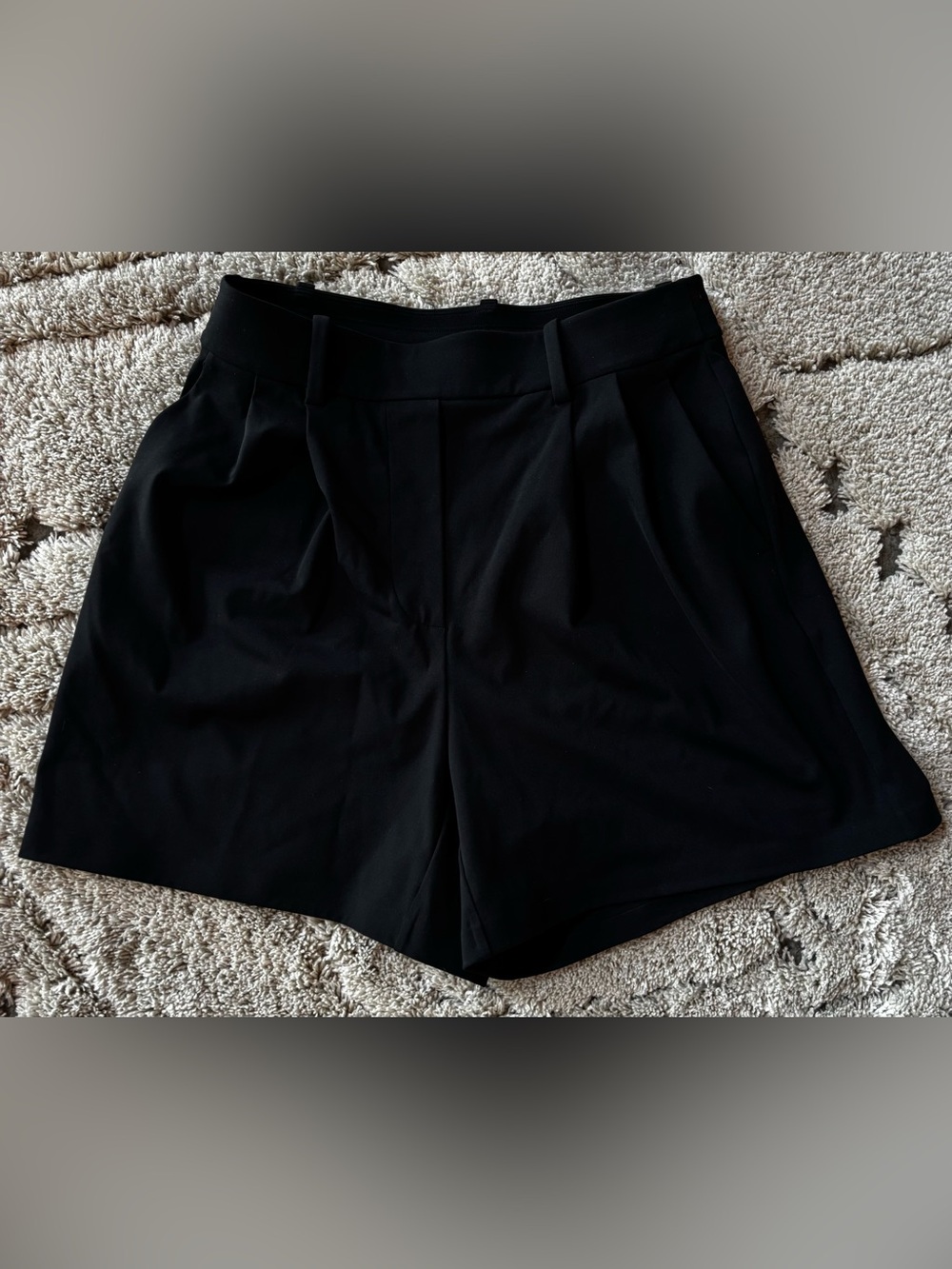 Lululemon Black High-Waist Daydrife Women’s Shorts